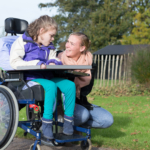 Allt färre barn som haft personlig assistent får bo kvar hemma